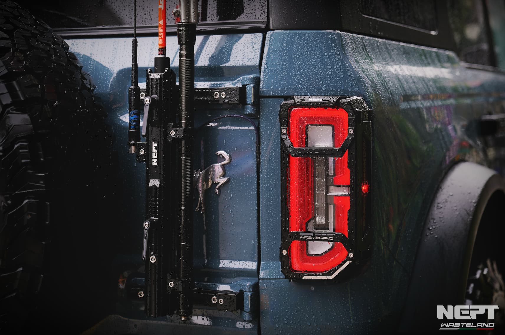 Wasteland tail lamp shade