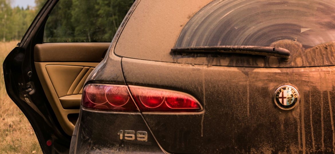 rear view photo of black ALFA ROMEO 459